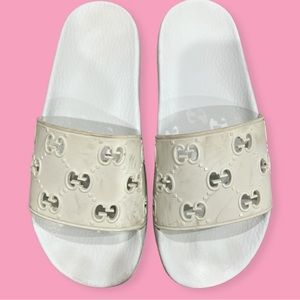 GUCCI Womens Rubber Slide Sandal